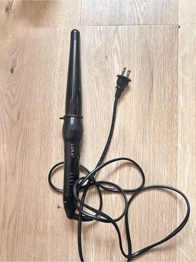 Amazon Black LURA Tapered Curling Wand